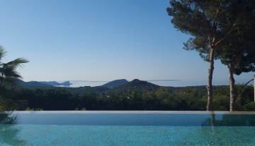 Resa estates huis kopen Ibiza es cubells villa sale  pool and view .jpg